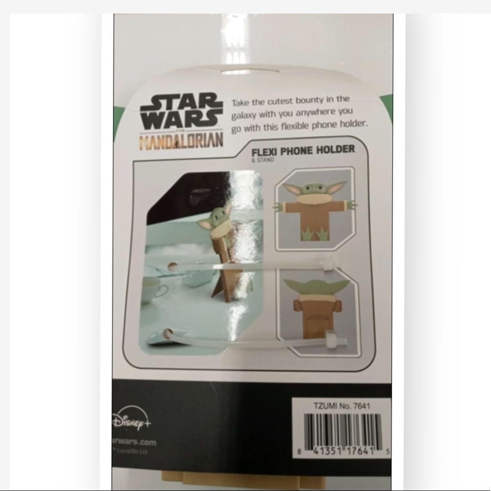 🎄Stocking Stuffer🎅Mandalorian Baby Yoda Phone Holder/Stand - Picture 2 of 3